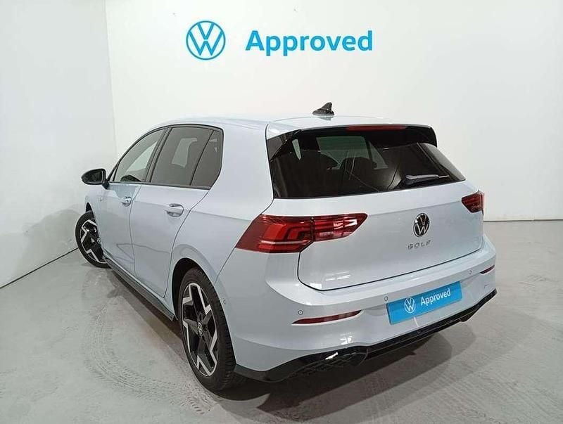 Usado VW Golf VIII R-line 150 CV (110 kW) 2025 Azul Utilitario