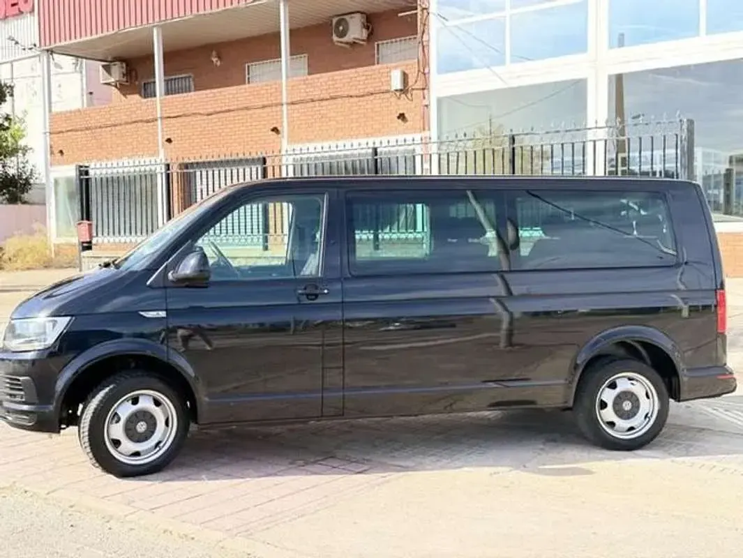 Usado VW Caravelle 204 CV (150 kW) 2017 Negro Van