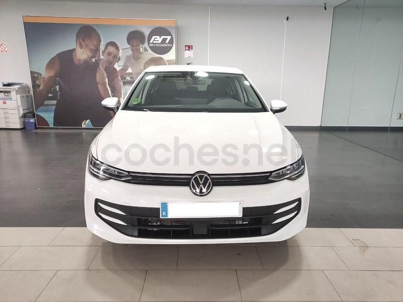 Usado VW Golf VIII 115 CV (84 kW) 2025 Blanco Berlina