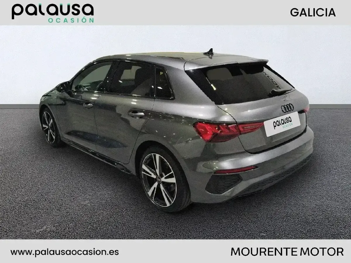 Usado Audi A3 150 HP (110 kW) 2020 Cinzento Sedan