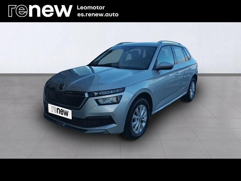 Usado Skoda Kamiq Ambition 95 CV (69 kW) 2022 Gris SUV