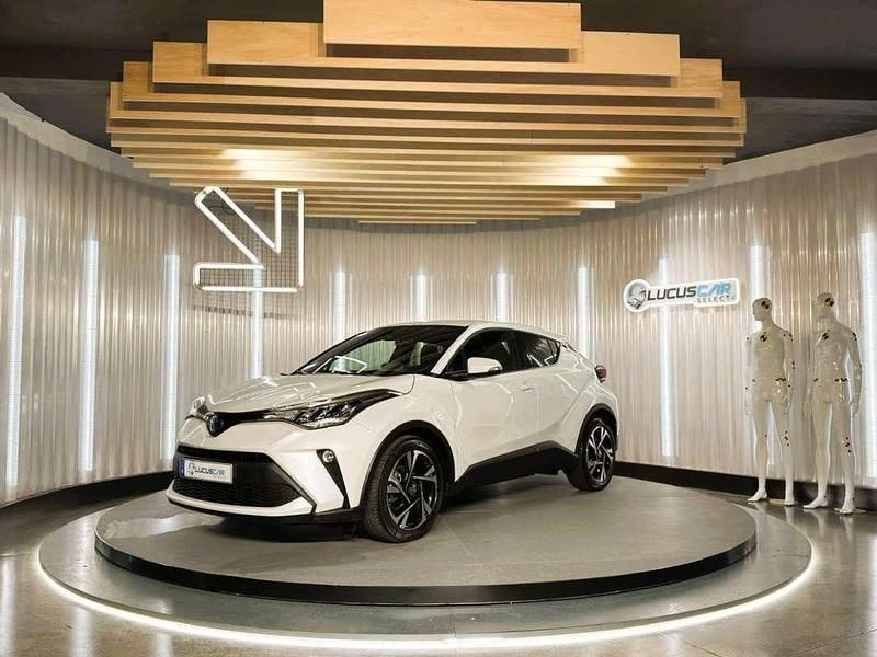 Blanco Usado 2024 Toyota C-HR Advance SUV | 30.600 € (Un poco caro) - Imagen 1/4