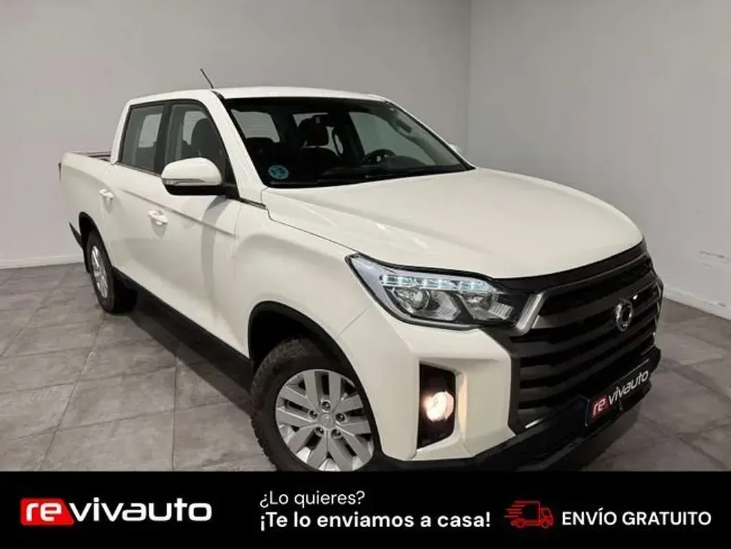 Usado SsangYong Musso 203 CV (149 kW) 2023 Blanco Pickup/Camioneta