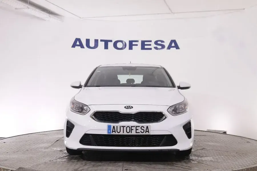 Usado Kia Ceed 120 CV (88 kW) 2020 Blanco Utilitario