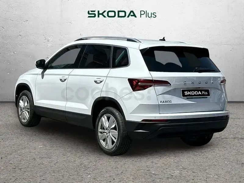 Nuevo Skoda Karoq Selection 116 CV (85 kW) 2026 Blanco SUV