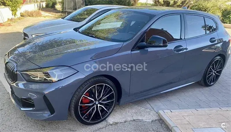 Usado BMW 120 178 CV (130 kW) 2023 Gris / plata Berlina