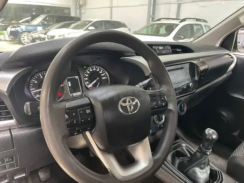 Usado Toyota HiLux 150 CV (110 kW) 2022 Blanco Pickup/Camioneta