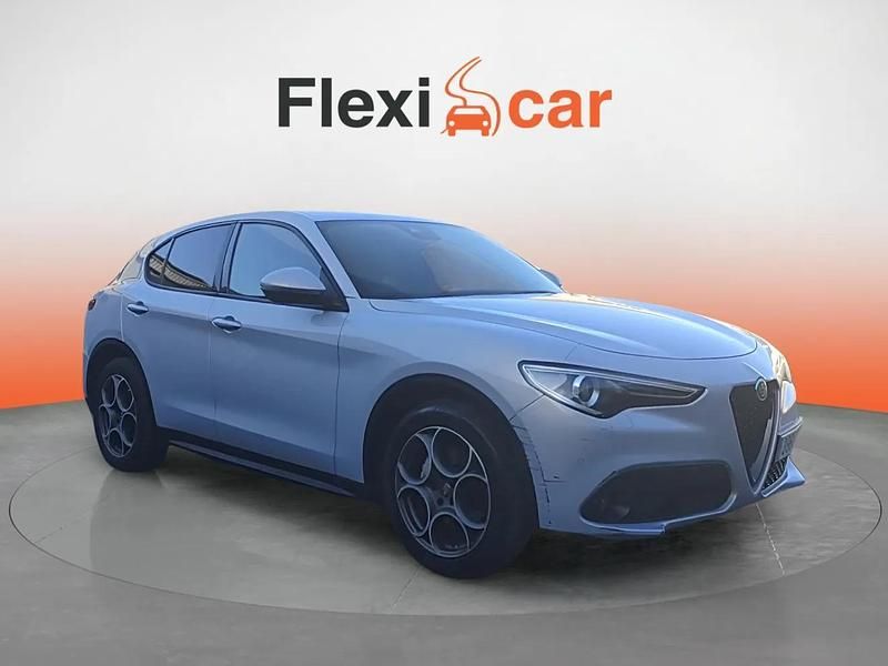 Usado Alfa Romeo Stelvio Sprint 160 CV (117 kW) 2022 Gris SUV