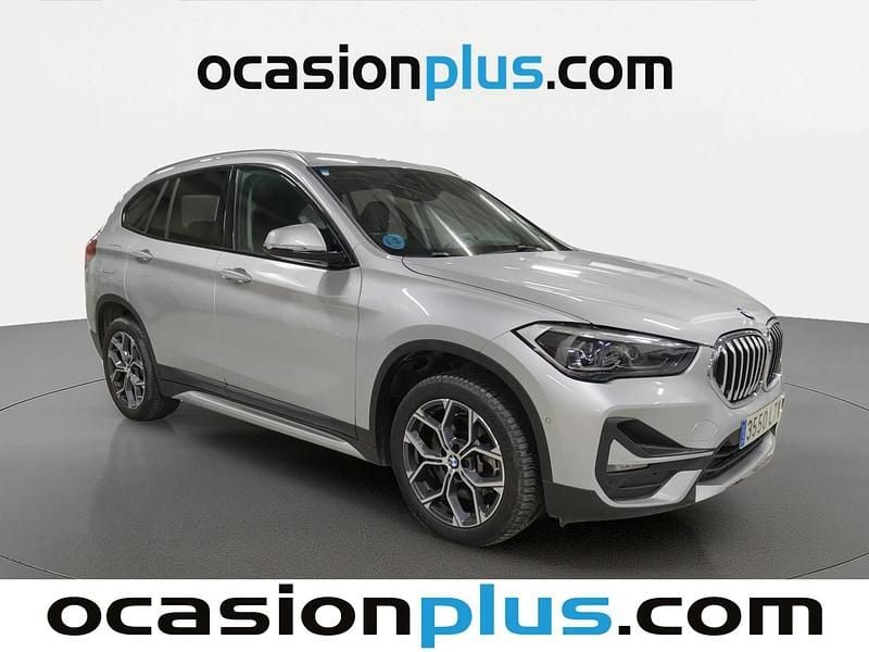 Usado BMW X1 190 CV (139 kW) 2021 Gris plata SUV