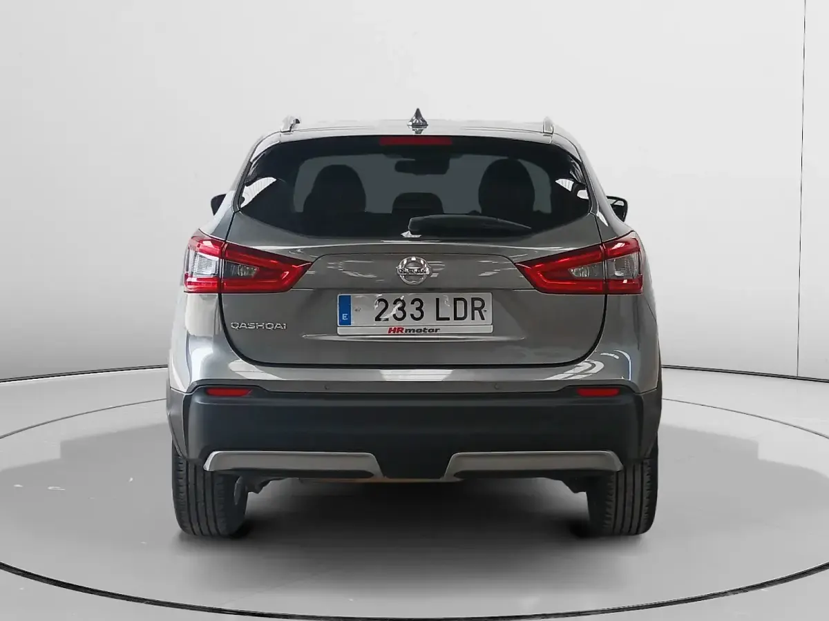 Usado Nissan Qashqai Acenta 160 CV (117 kW) 2019 Gris SUV
