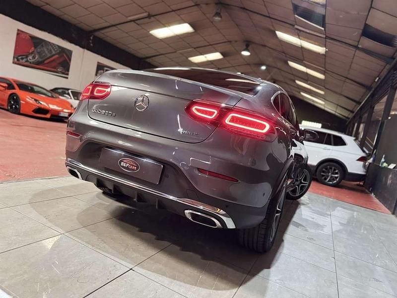 Usado Mercedes GLC220 194 HP (142 kW) 2019 Cinzento Coupé