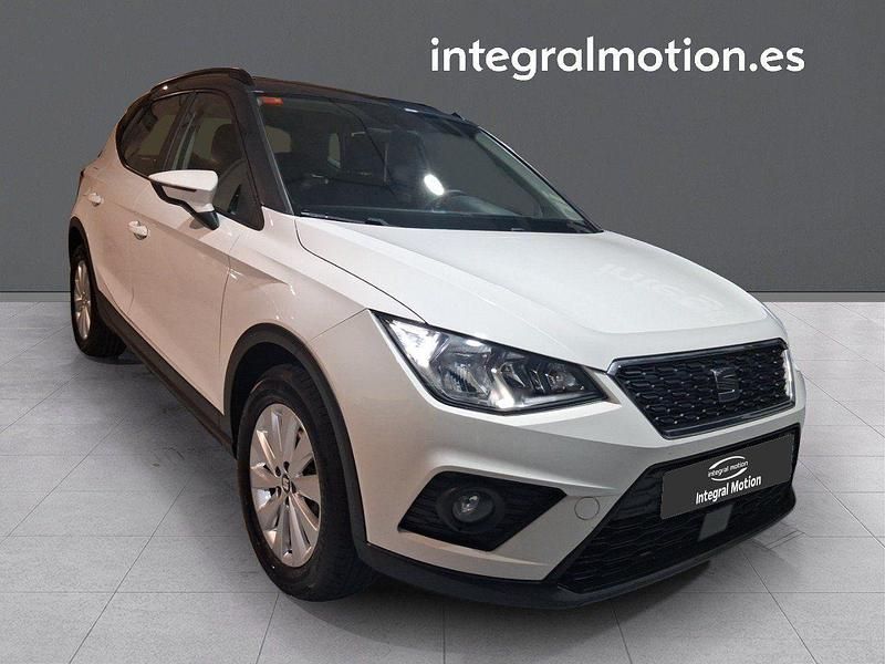 Usado Seat Arona Style 110 CV (80 kW) 2021 Blanco SUV