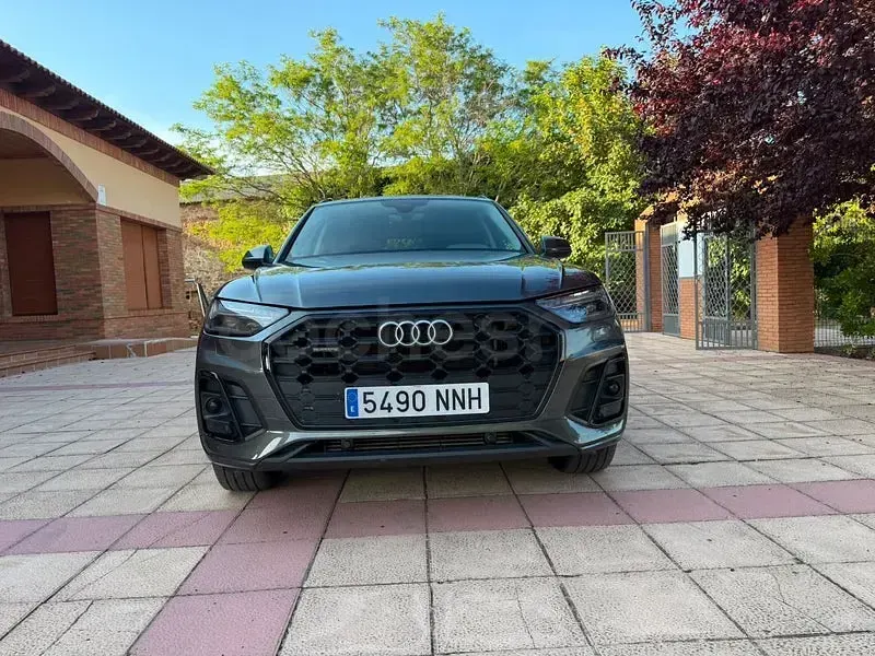 Usado Audi Q5 S-Line 299 CV (219 kW) 2023 Gris / plata SUV
