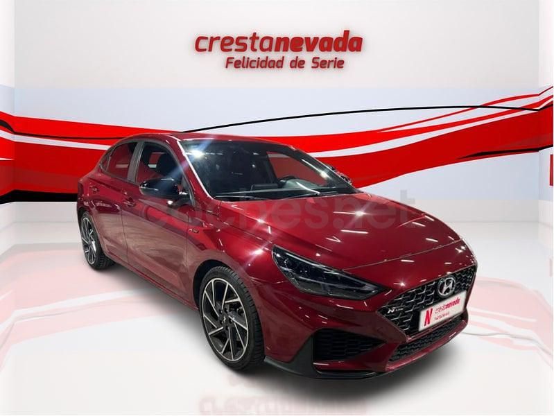 Usado Hyundai i30 N Line 160 CV (117 kW) 2023 Granate Berlina