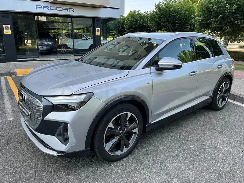 Usado Audi Q4 e-tron S-Line 125 kW (170 CV) 2022 Eléctrico SUV