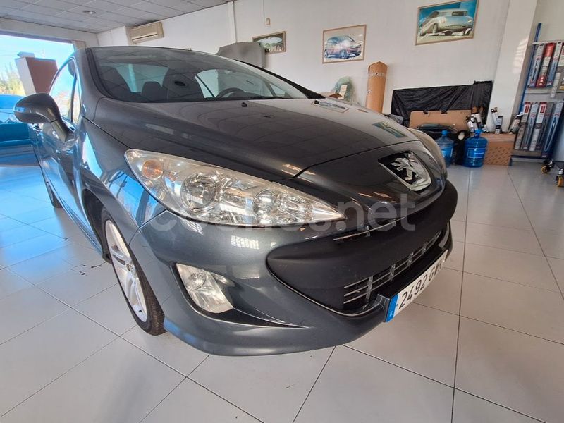 Gris / plata Usado 2010 Peugeot 308 GTi Berlina | 4900 € (Precio justo) - Imagen 1/4