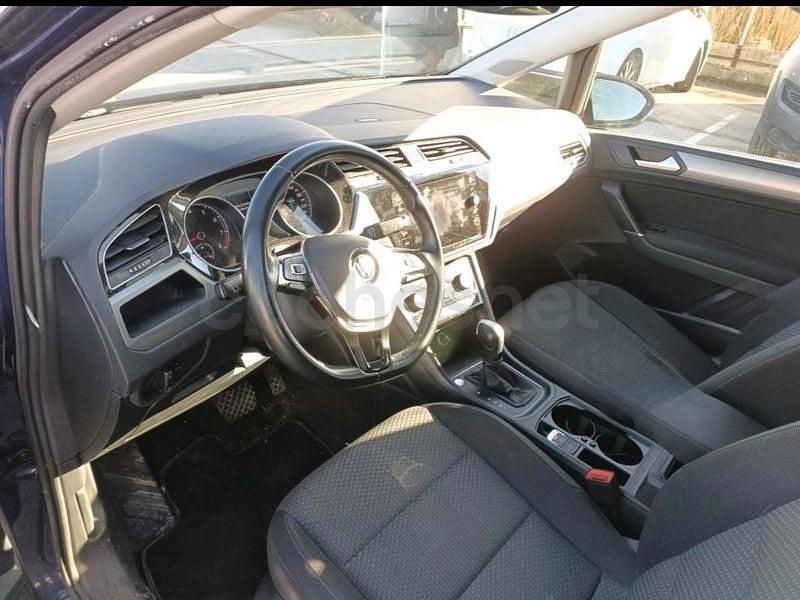 Usado VW Touran Advance 150 CV (110 kW) 2022 Azul Monovolumen