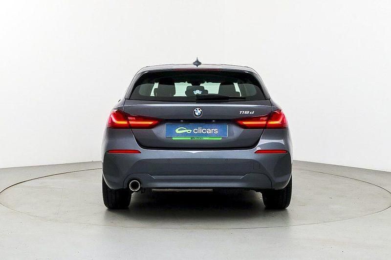 Usado BMW 116 Advantage 116 CV (85 kW) 2019 Gris Utilitario