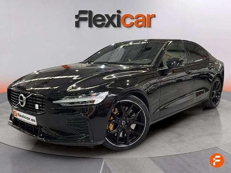 Usado Volvo S60 405 CV (297 kW) 2020 Negro Berlina