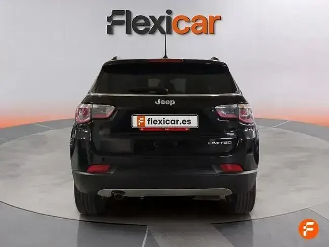 Usado Jeep Compass Limited 120 CV (88 kW) 2019 Negro SUV