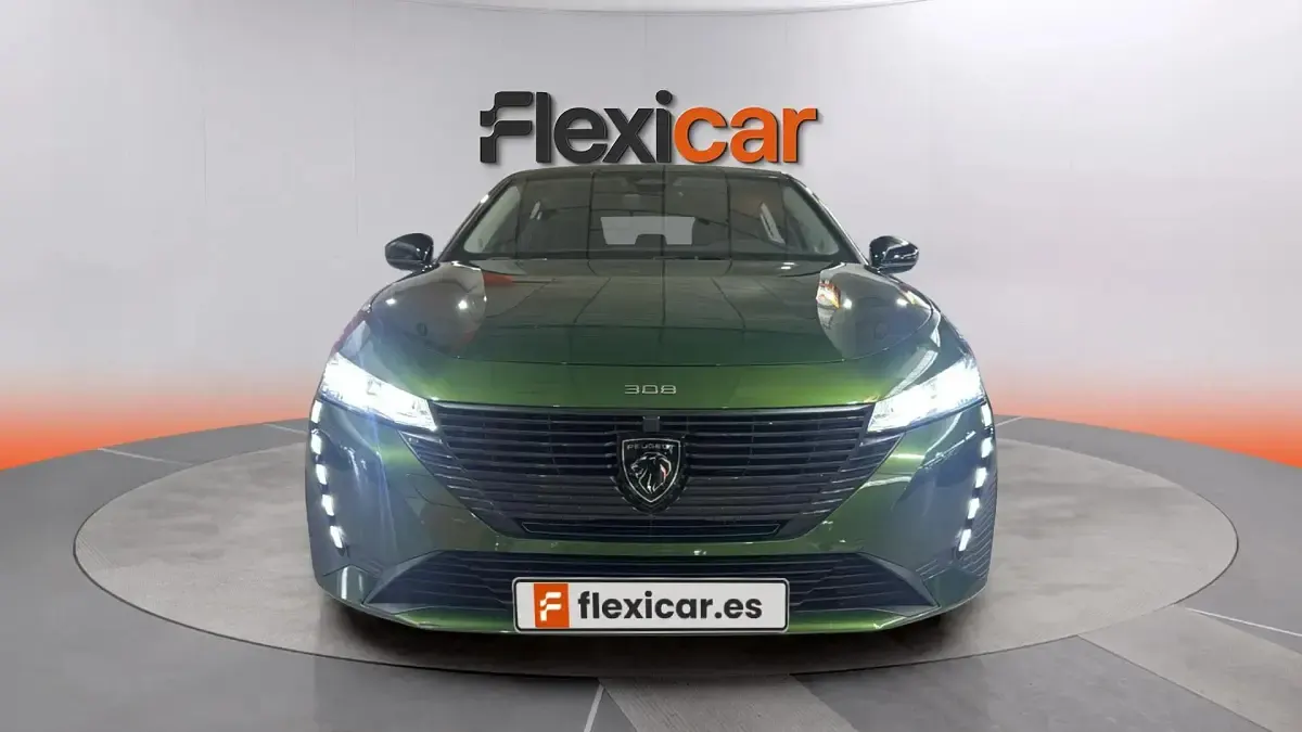 Usado Peugeot 308 Active 131 CV (96 kW) 2023 Verde Berlina