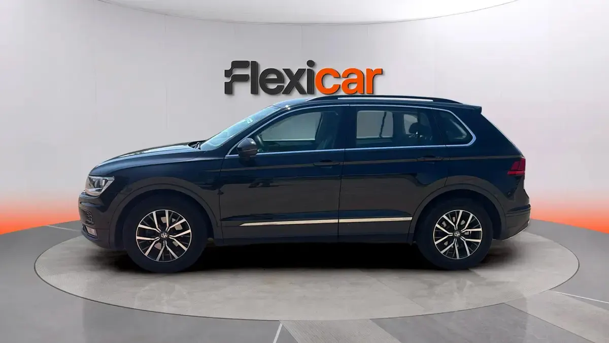Usado VW Tiguan Edition 131 CV (96 kW) 2020 Negro SUV