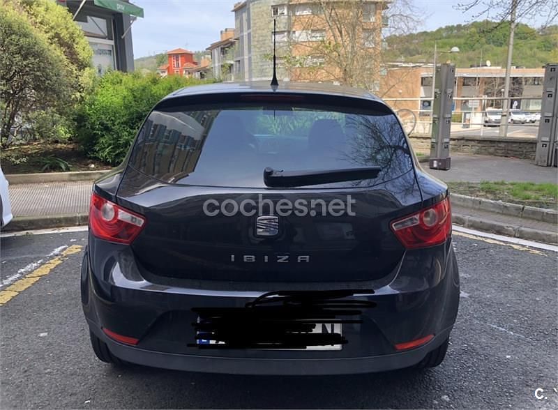 Usado Seat Ibiza SC Copa 90 CV (66 kW) 2012 Negro Utilitario