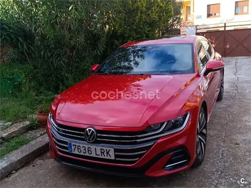 Usado VW Arteon R-line 218 CV (160 kW) 2021 Rojo Familiar