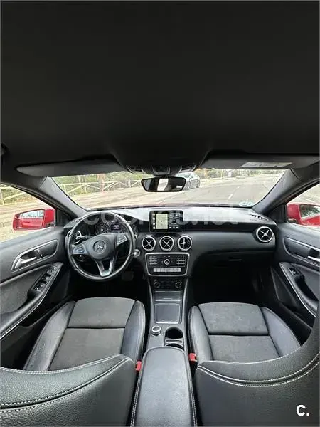 Usado Mercedes A200 136 CV (100 kW) 2018 Rojo Berlina