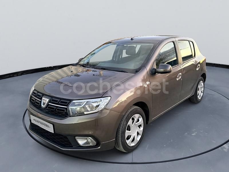 Marrón Usado 2017 Dacia Sandero Lauréate Berlina | 6500 € (Super precio) - Imagen 1/4