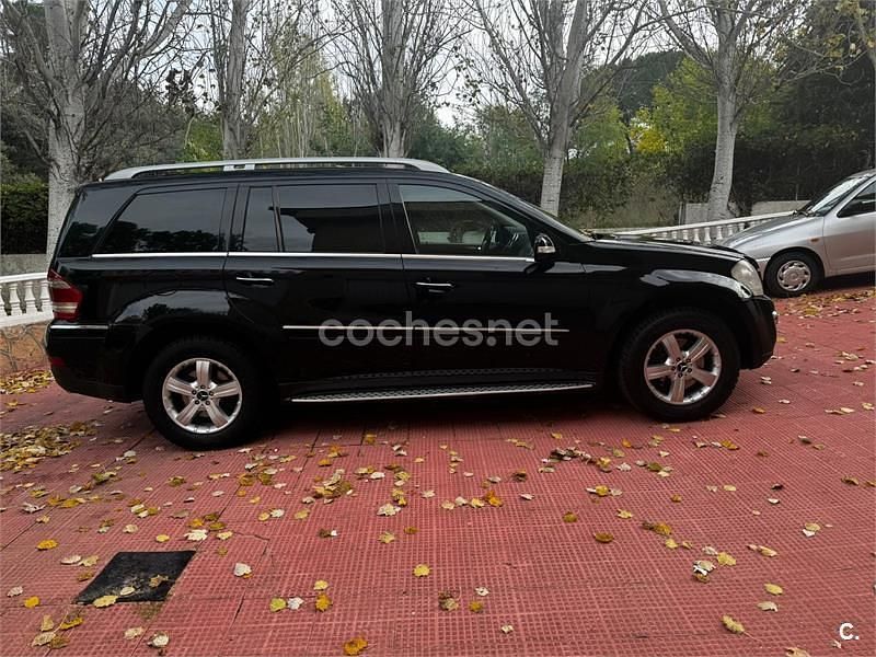 Negro Usado 2008 Mercedes GL320 SUV | 12.500 € - Imagen 1/4