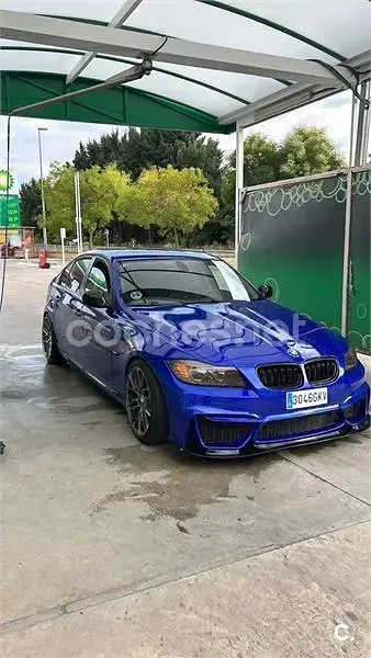 Usado BMW 318 143 CV (105 kW) 2009 Azul Berlina