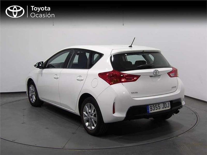 Brugt Toyota Auris Active 132 HK (97 kW) 2015 Hatchback