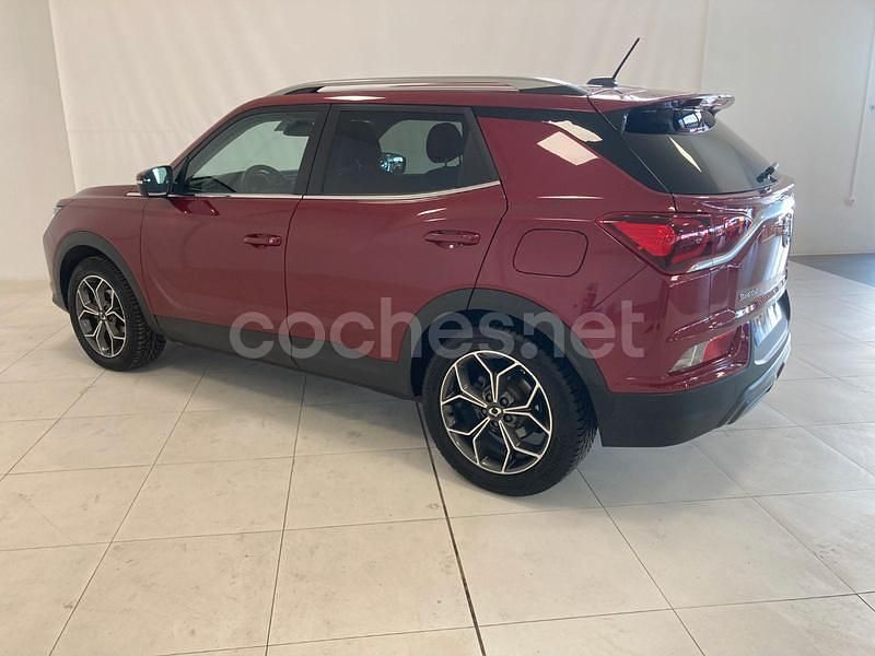 Usado Ssangyong (KGM) Korando 149 CV (109 kW) 2021 Rojo SUV