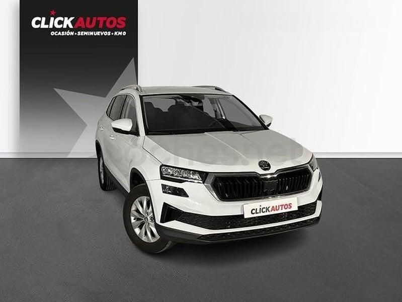 Usado Skoda Karoq Ambition 150 HP (110 kW) 2023 Branco SUV