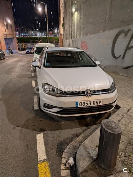 Usado VW Golf VII Edition 110 CV (80 kW) 2018 Gris / plata Familiar