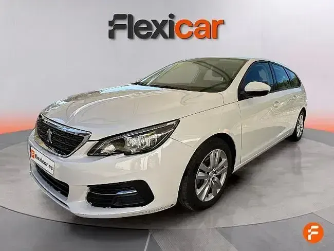 Usado Peugeot 308 Style 100 CV (73 kW) 2020 Blanco