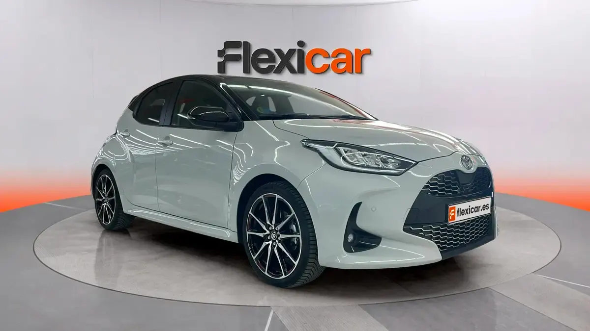 Usado Toyota Yaris Hybrid Sport 116 CV (85 kW) 2024 Berlina