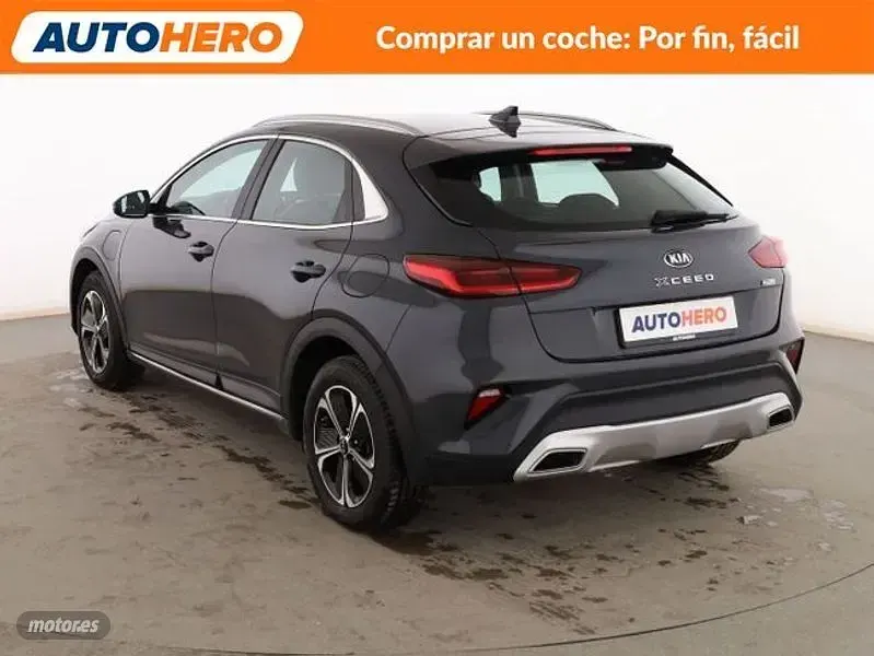 Usado Kia XCeed 141 CV (103 kW) 2021 Gris SUV