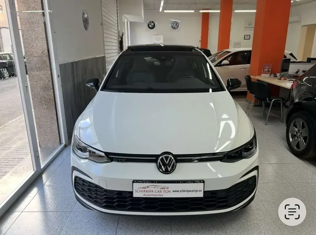 Usado VW Golf VIII GTE 245 CV (180 kW) 2022 Blanco Utilitario