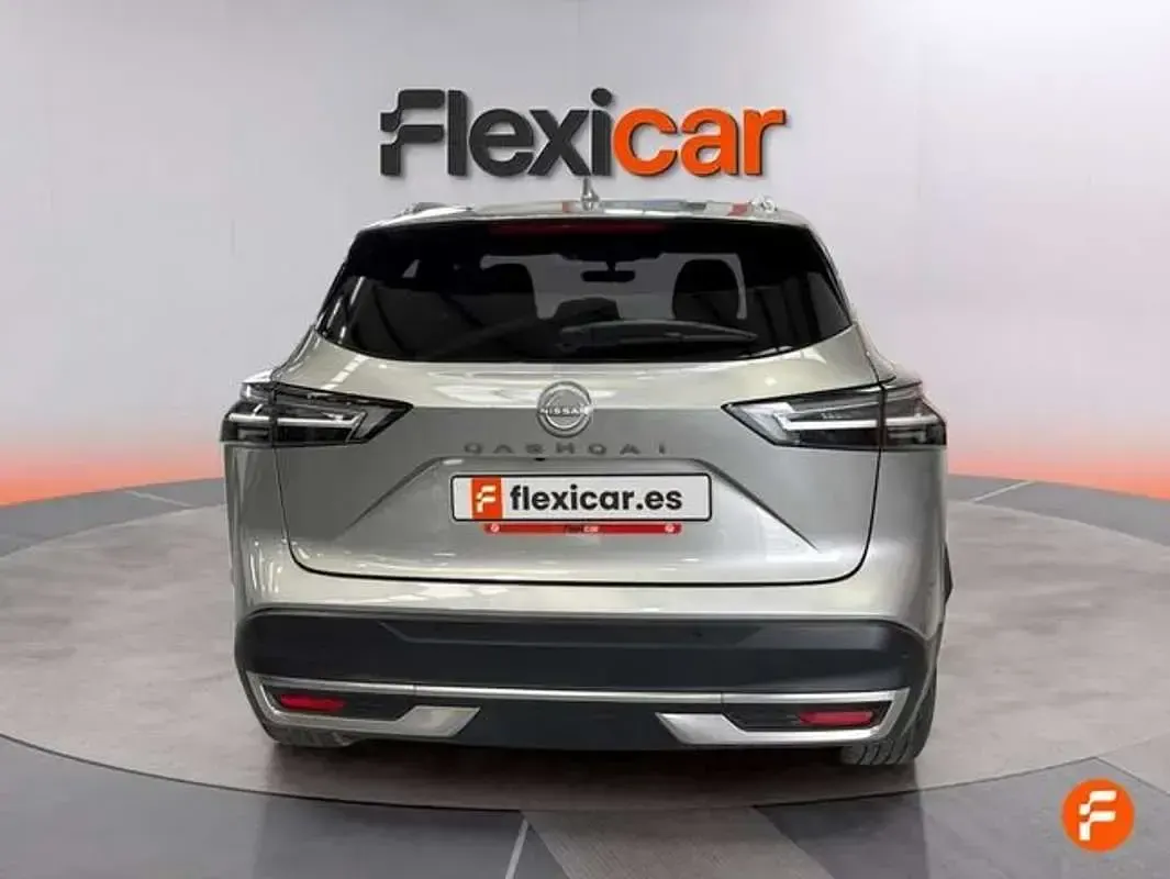 Usado Nissan Qashqai N-Connecta 140 CV (102 kW) 2024 Gris SUV