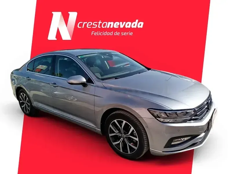 Usado VW Passat Executive 150 CV (110 kW) 2022 Gris / plata Familiar