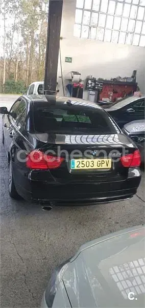 Käytetty BMW 320 177 HP (130 kW) 2009 Musta Sedan