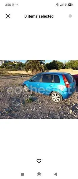 Usado Ford Fiesta 90 CV (66 kW) 2004 Azul Utilitario