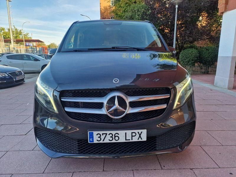 Usado Mercedes V220 Avantgarde 163 CV (119 kW) 2021 Negro Monovolumen