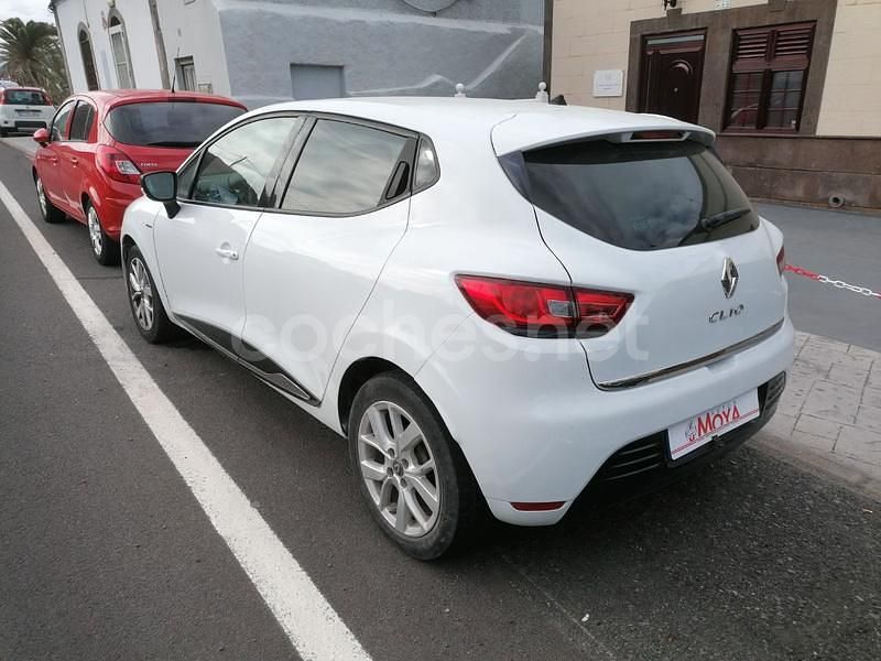 Usado Renault Clio IV LIMITED 90 CV (66 kW) 2019 Blanco Berlina