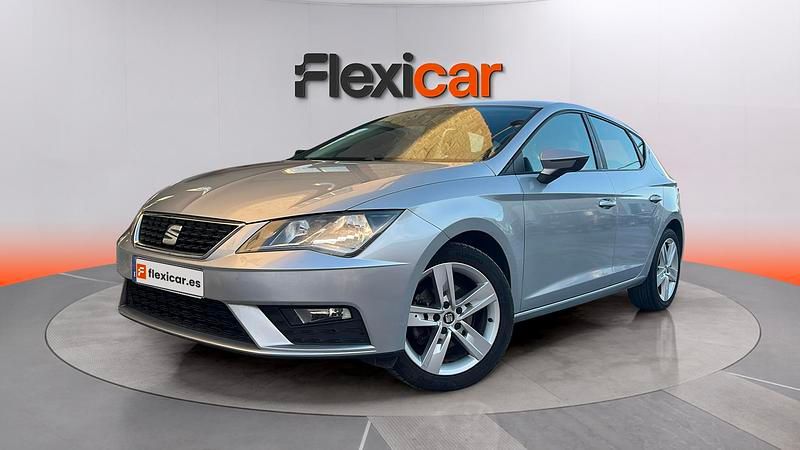 Usado Seat Leon Style 116 CV (85 kW) 2017 Gris Berlina