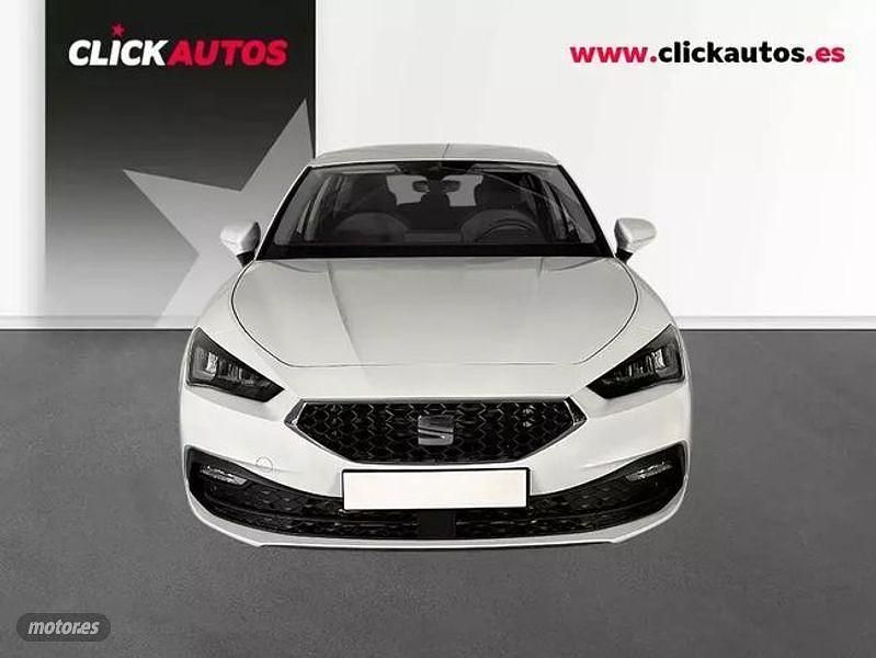 Usado Seat Leon Style 115 CV (84 kW) 2025 Blanco