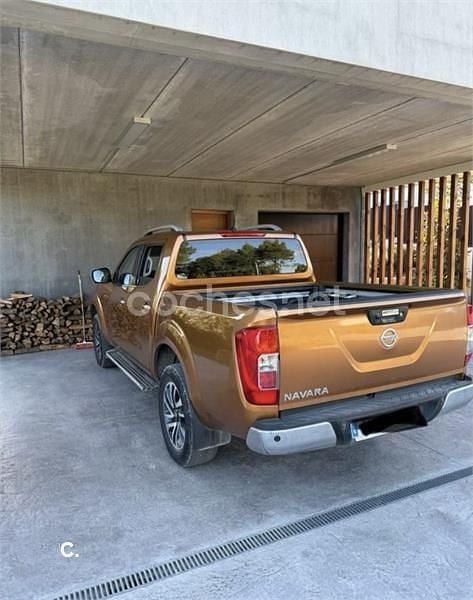 Usado Nissan Navara 190 CV (139 kW) 2016 Naranja Recogida