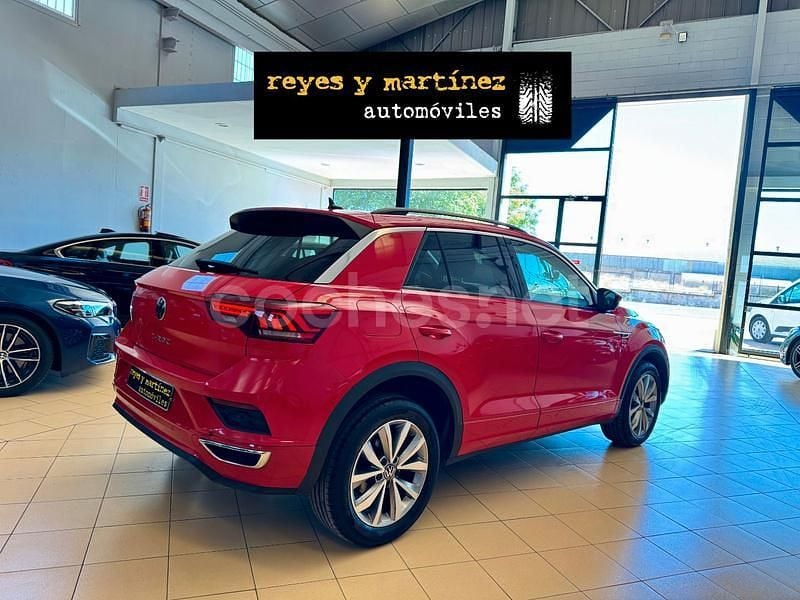 Usado VW T-Roc Advance 110 CV (80 kW) 2022 Rojo SUV